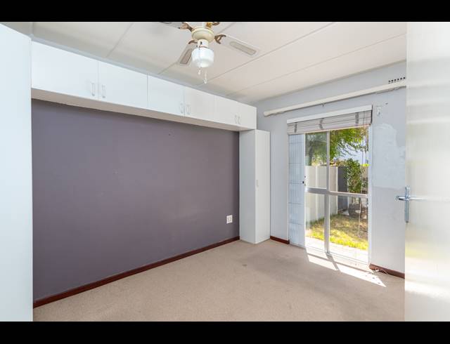 1 BEDROOM APARTMENT SOLD IN BLOUBERG SANDS